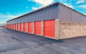 5 Tips And Tricks For Deep Cleaning And Reorganizing Your Storage Unit 