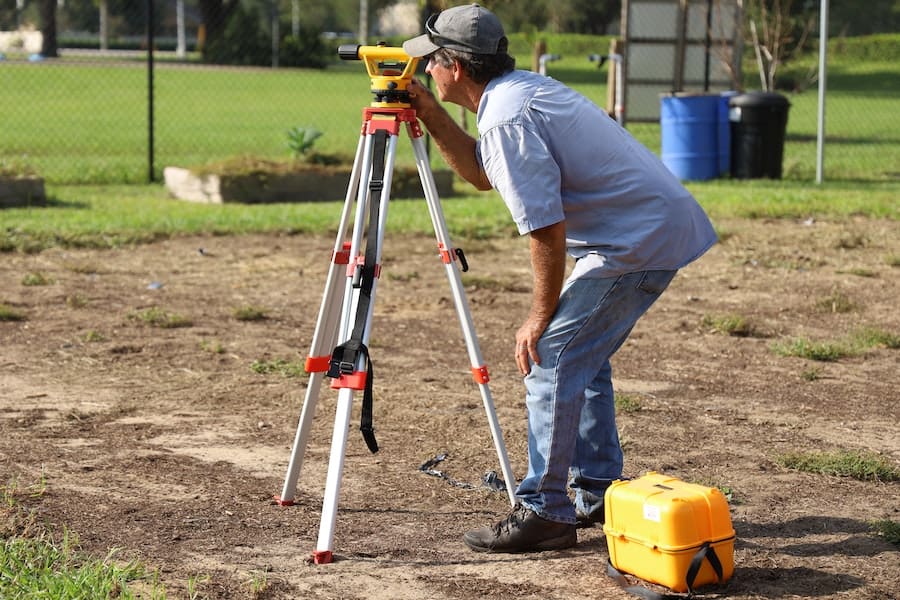 Key Features Of The Most Suitable Expert For All Facets Land Surveying Services