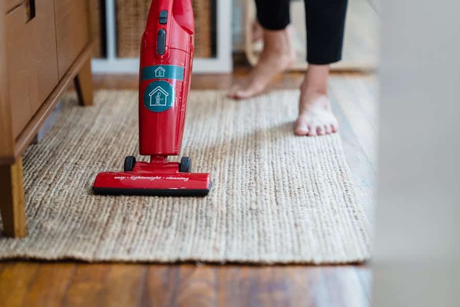 Where Is The Brush Bar Reset Button On My Shark Vacuum